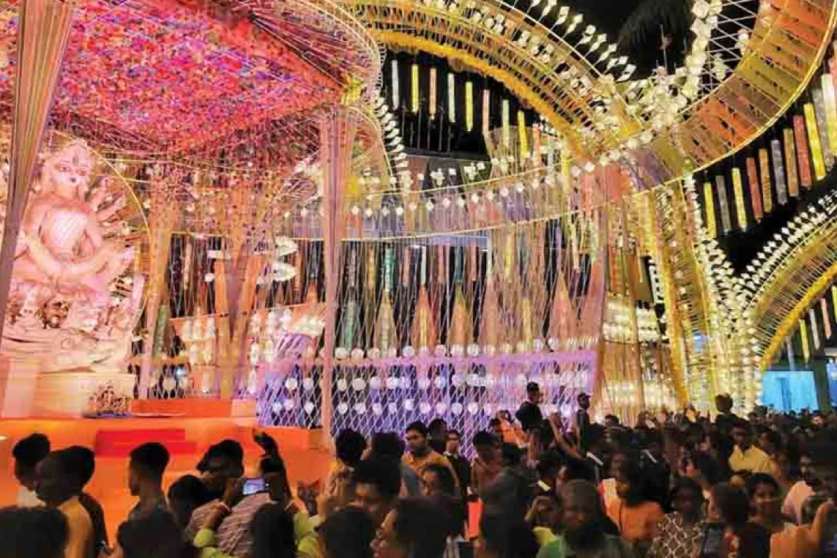 Pandal Hopping From South To North Kolkata