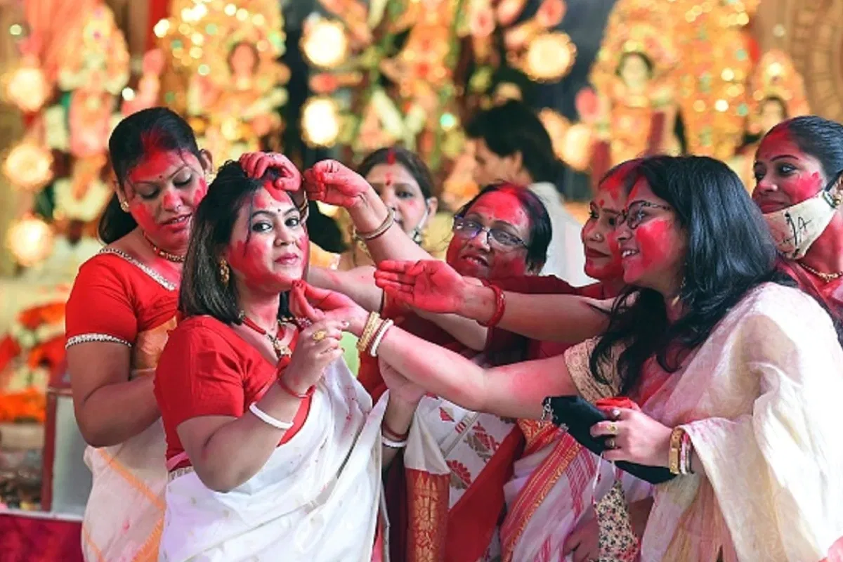 Participate in Sindoor Khela