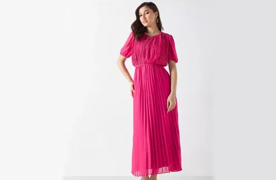 Solid Pleated V-neck Maxi Dress with Pocket