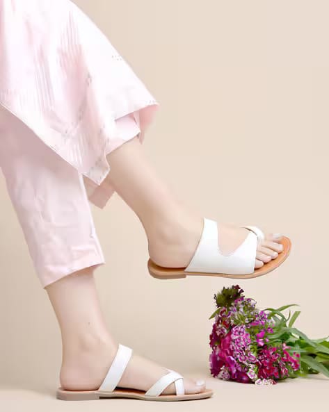 Shoetopia Women Flat Sandals with Synthetic Upper AJIO sale