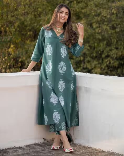 Styleelite Women Floral Woven Banarasi Silk Saree AJIO sale