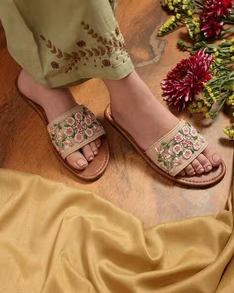Acai Women Floral Print T-Strap Sandals AJIO sale