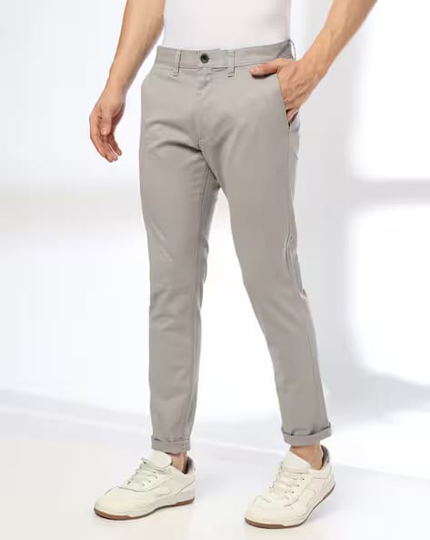 NETPLAY Men Slim Tapered Fit Flat-Front Chinos AJIO sale