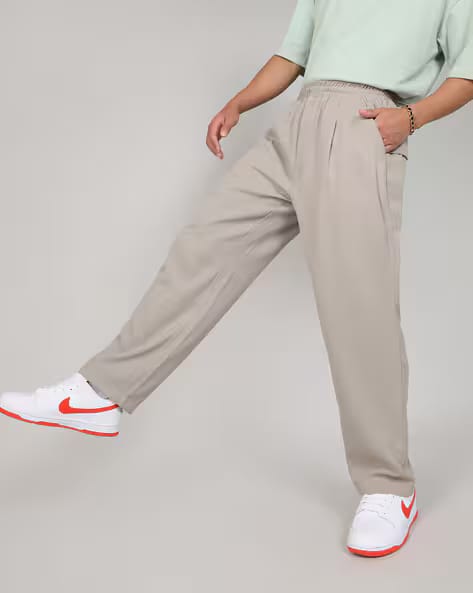 CAHOOT Men Relaxed Fit Pleated Trousers AJIO sale