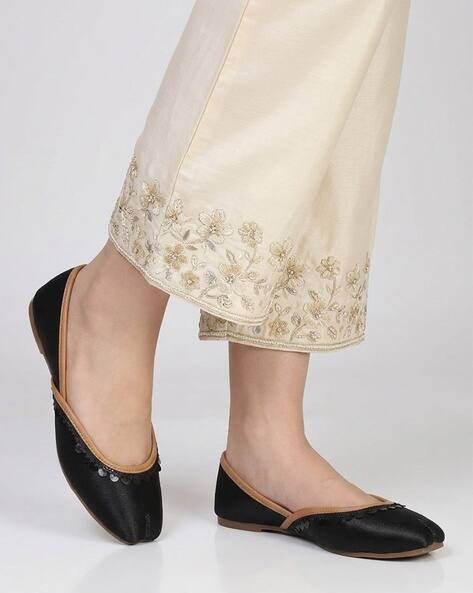 Catbird Women Leather Slip-On Juttis AJIO sale