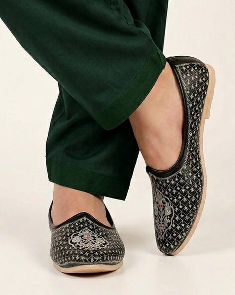 Catbird Men Handcrafted Ethnic Juttis AJIO sale