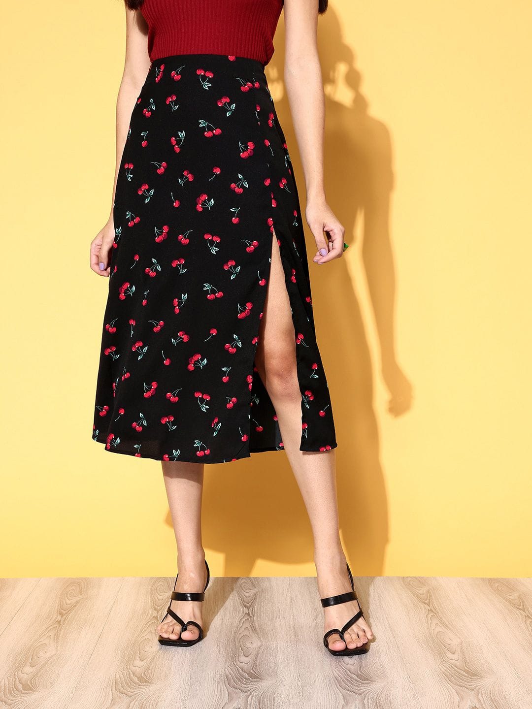 Berrylush Black Graphic Roman Column Skirt Myntra sale
