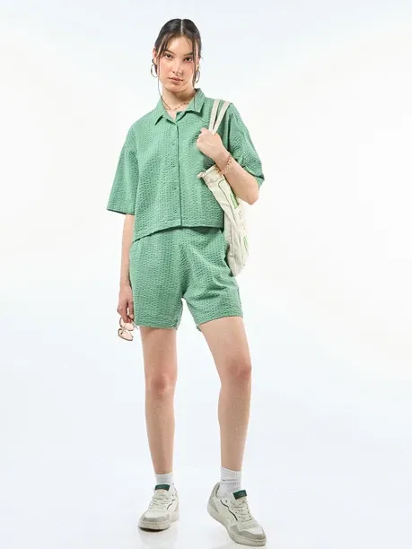 Bewakoof Women Co-Ord Set Crop Top Shorts