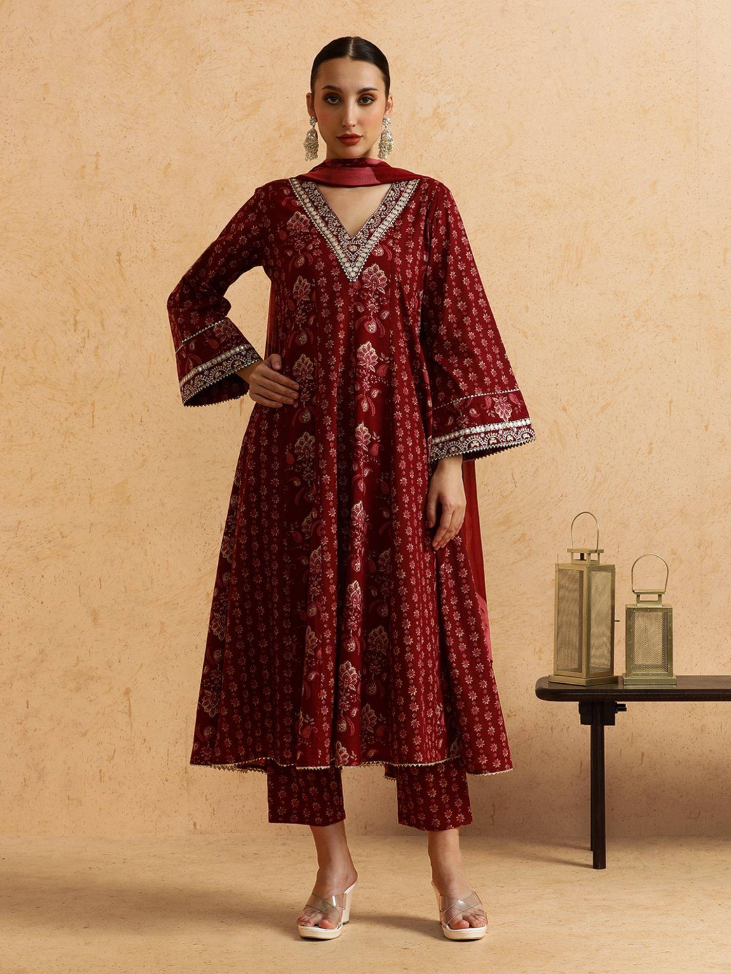 SHAHAD Floral Embroidered Pure Cotton Kurta Set Nykaa Fashion sale