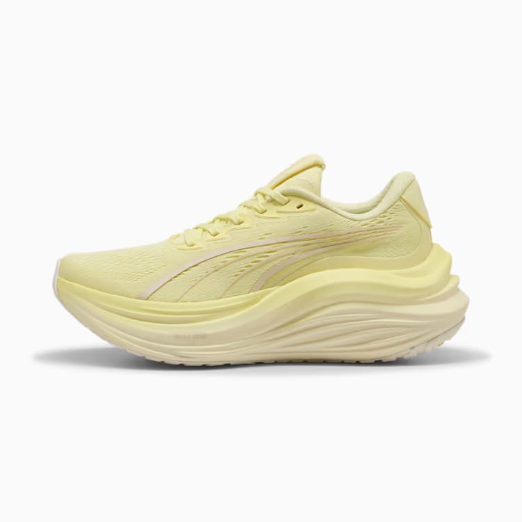 Puma MagMax NITRO Women's Running Shoes