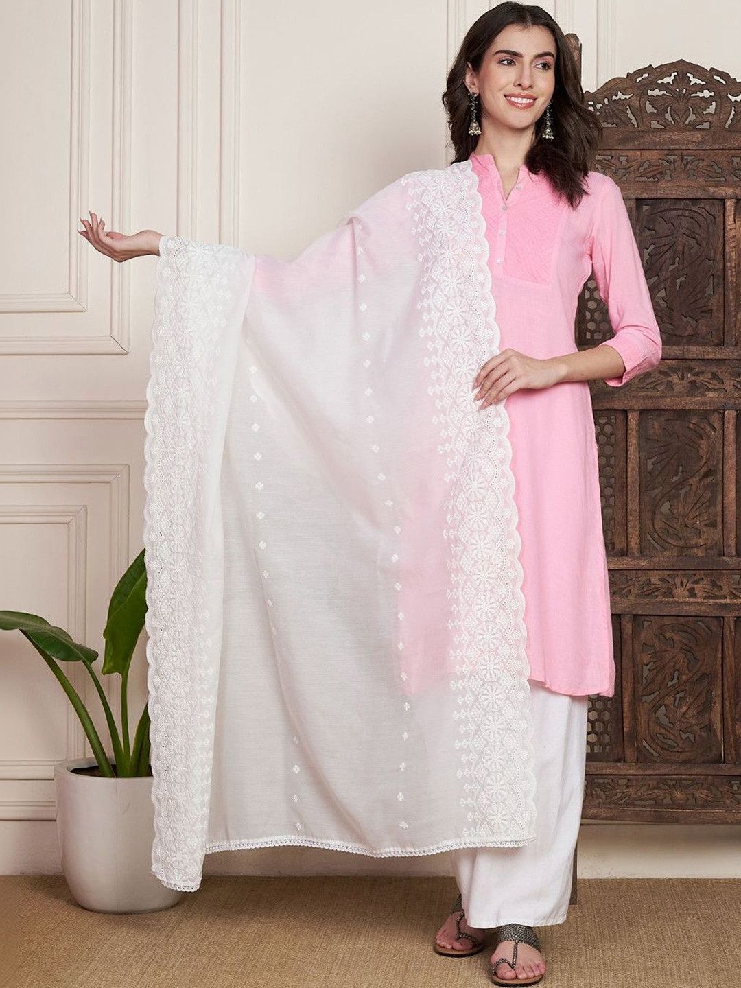 AKSHADEEP AKSHADEEP Floral Chikankari Embroidered Pure Cotton Dupatta Myntra sale