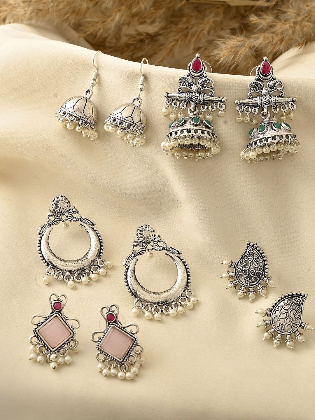 DASTOOR DASTOOR Contemporary Jhumkas Earrings Myntra sale