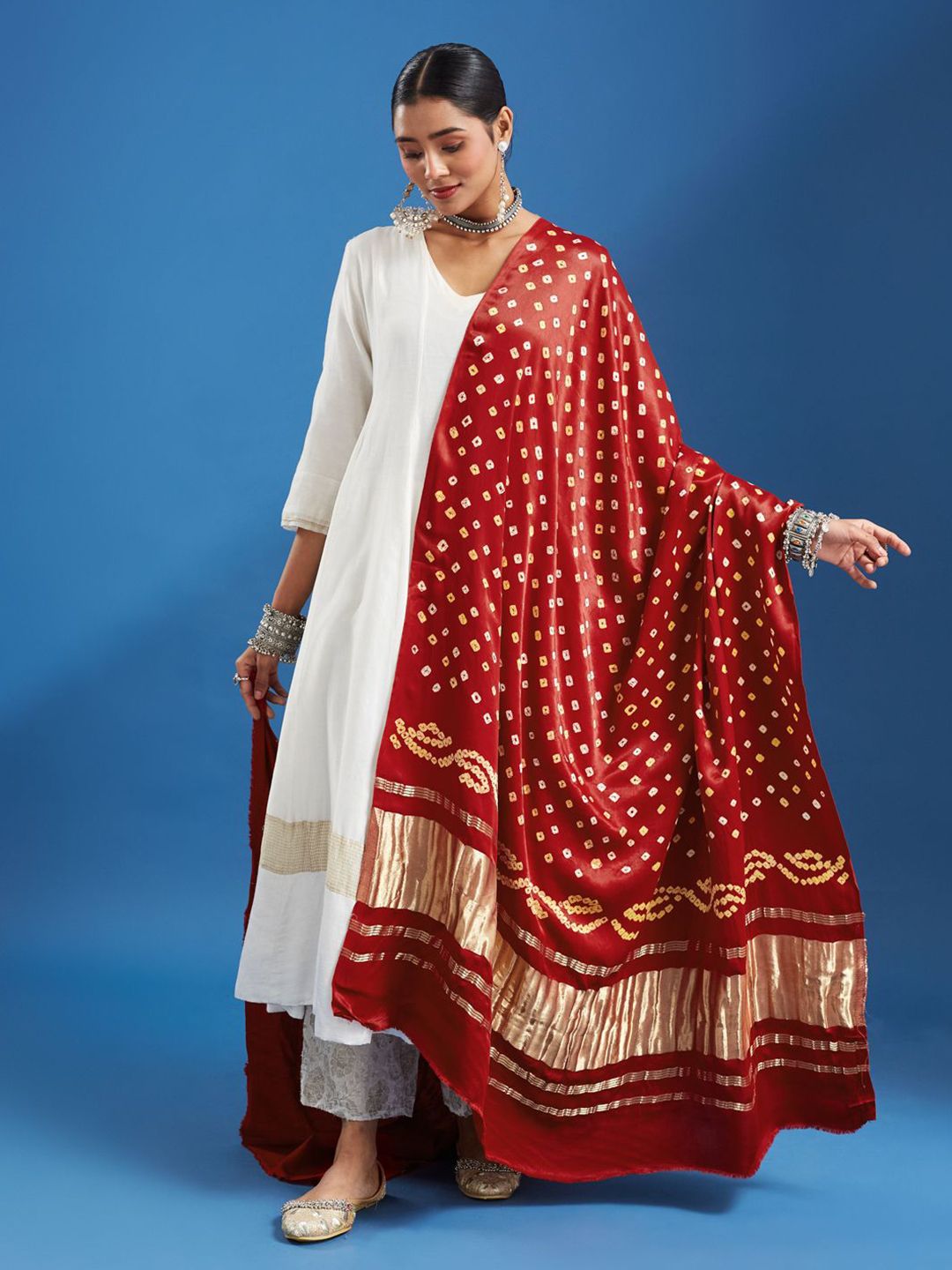 Taavi Taavi Bandhani Printed Zari Work Pure Gajji Silk Dupatta Myntra sale