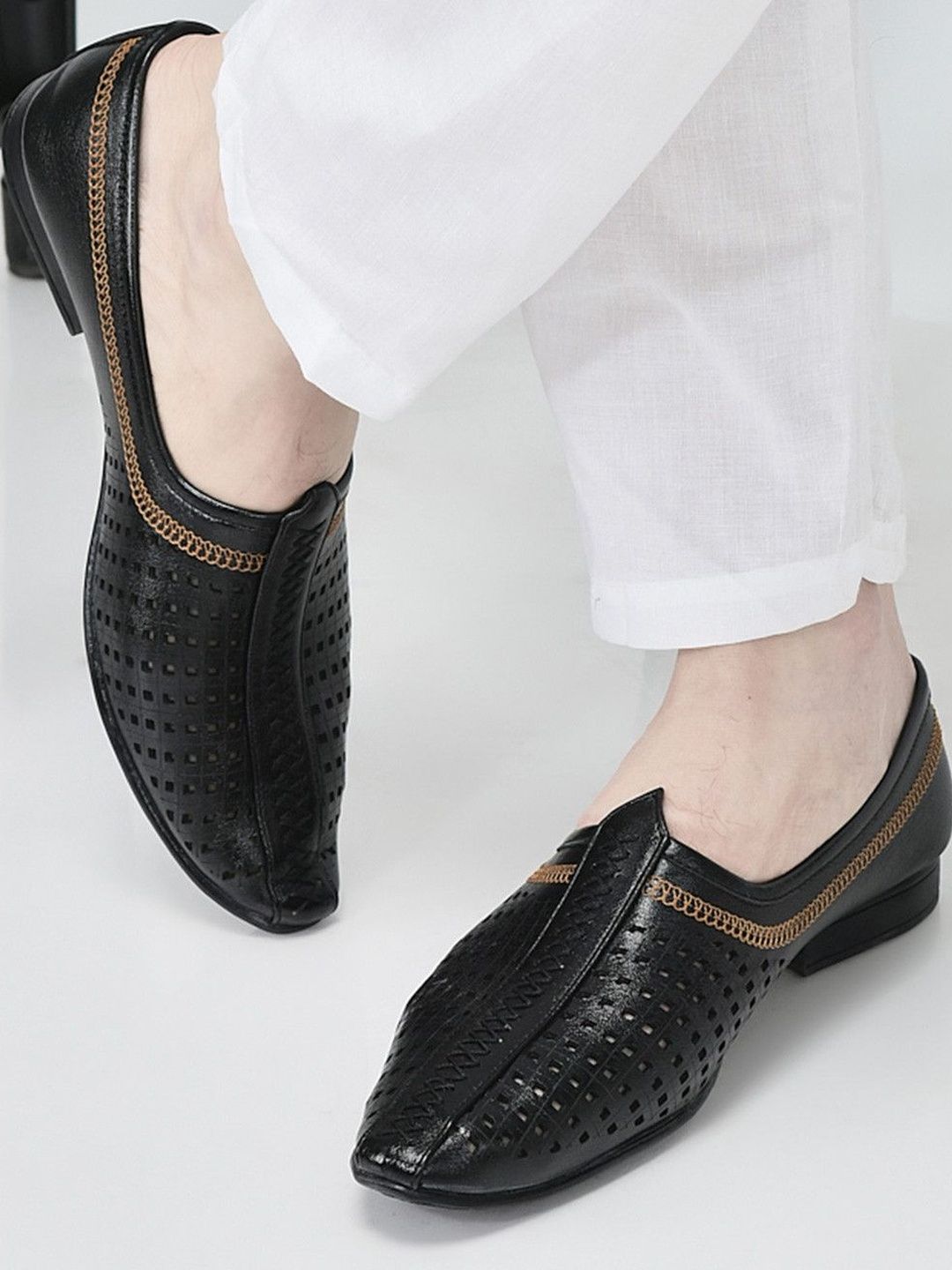 FAUSTO FAUSTO Men Black Laser Cut Design Stitched Ethnic Party Slip On Juttis and Mojaris Myntra sale