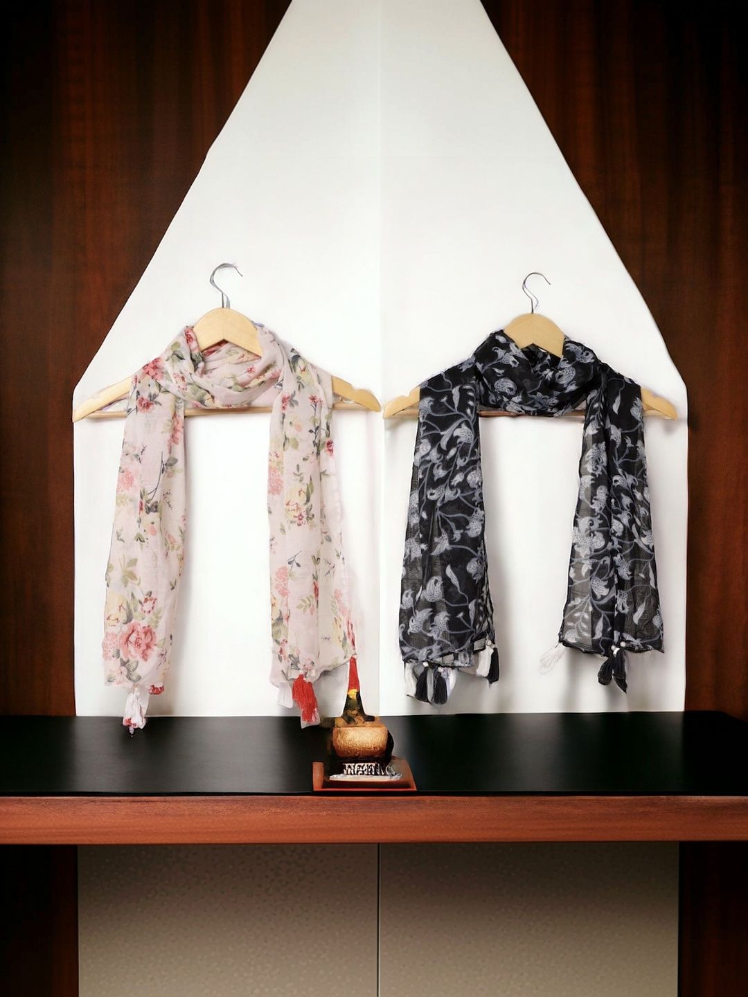 StoleVilla Women Printed Scarf Myntra sale