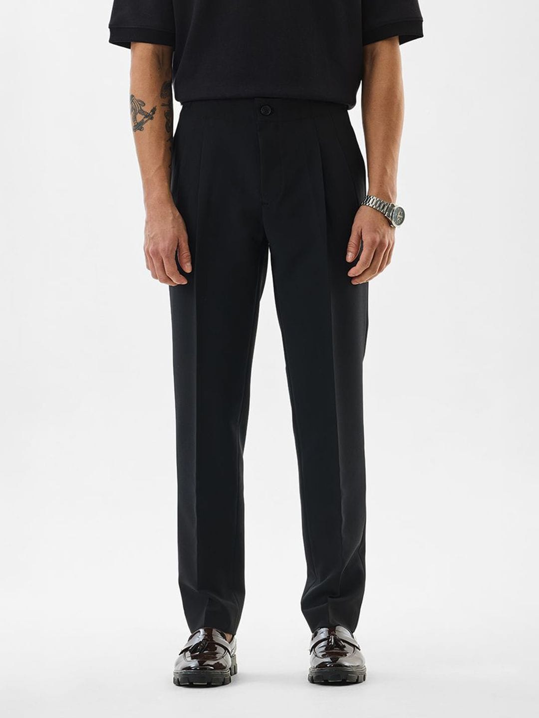 Snitch Snitch Men Black Mid-Rise Slim Fit Pleated Trousers Myntra sale