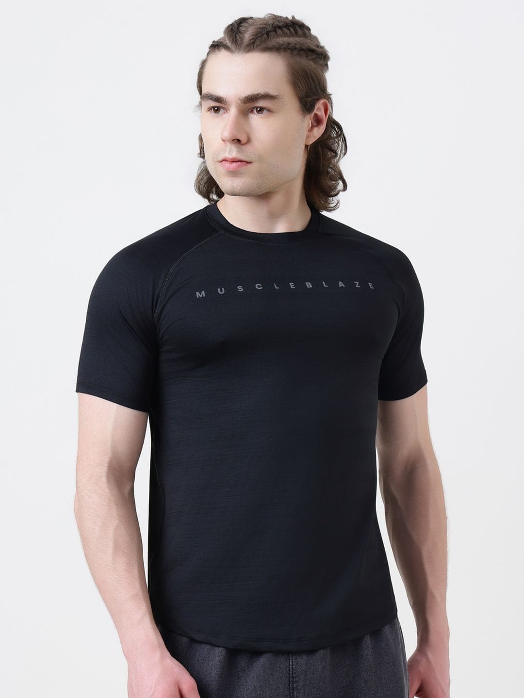 MuscleBlaze MuscleBlaze Men Active Gym & Sports T Shirt Myntra sale