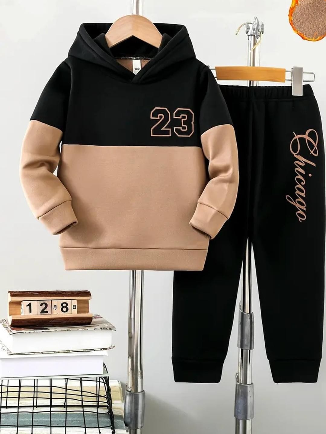 KEESOR Boys Colourblocked & Pant Set Hooded Full Sleeve Sweatshirt Myntra sale