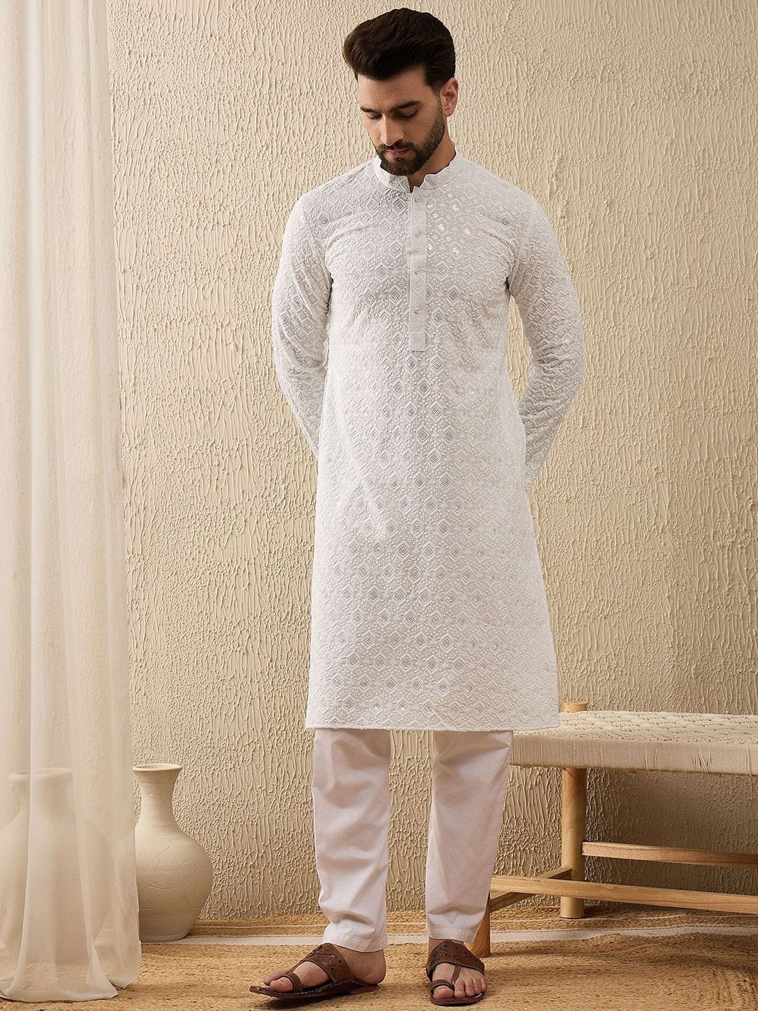 House of Pataudi Embroidered Sequinned Mandarin Collar Straight Kurta Myntra sale