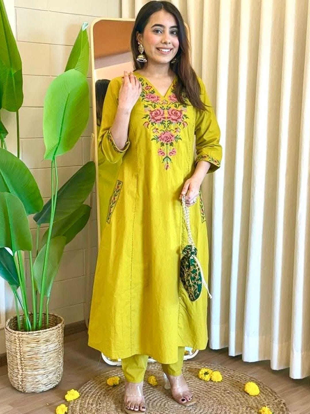SEAKART Women Floral Embroidered Regular Thread Work Kurta with Trousers Myntra sale
