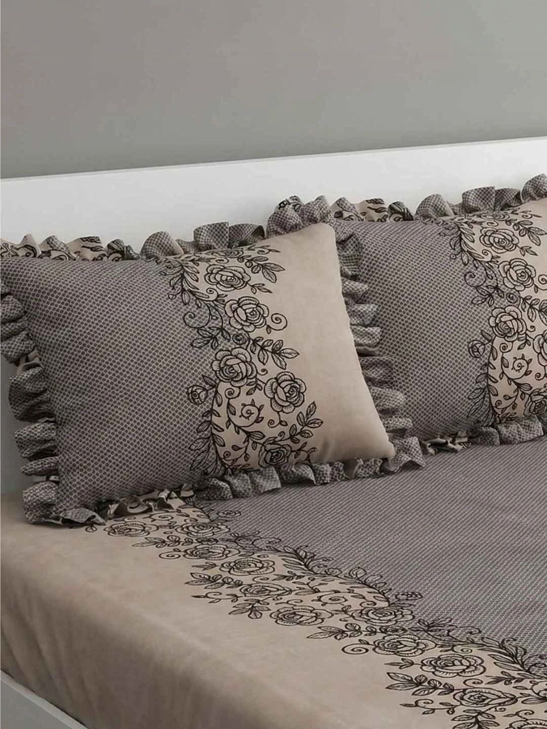 DREAM WEAVERZ Grey Floral 260TC Fitted King Bedsheet with 2 Pillow Covers 2.35 m x 2.55 m Myntra sale