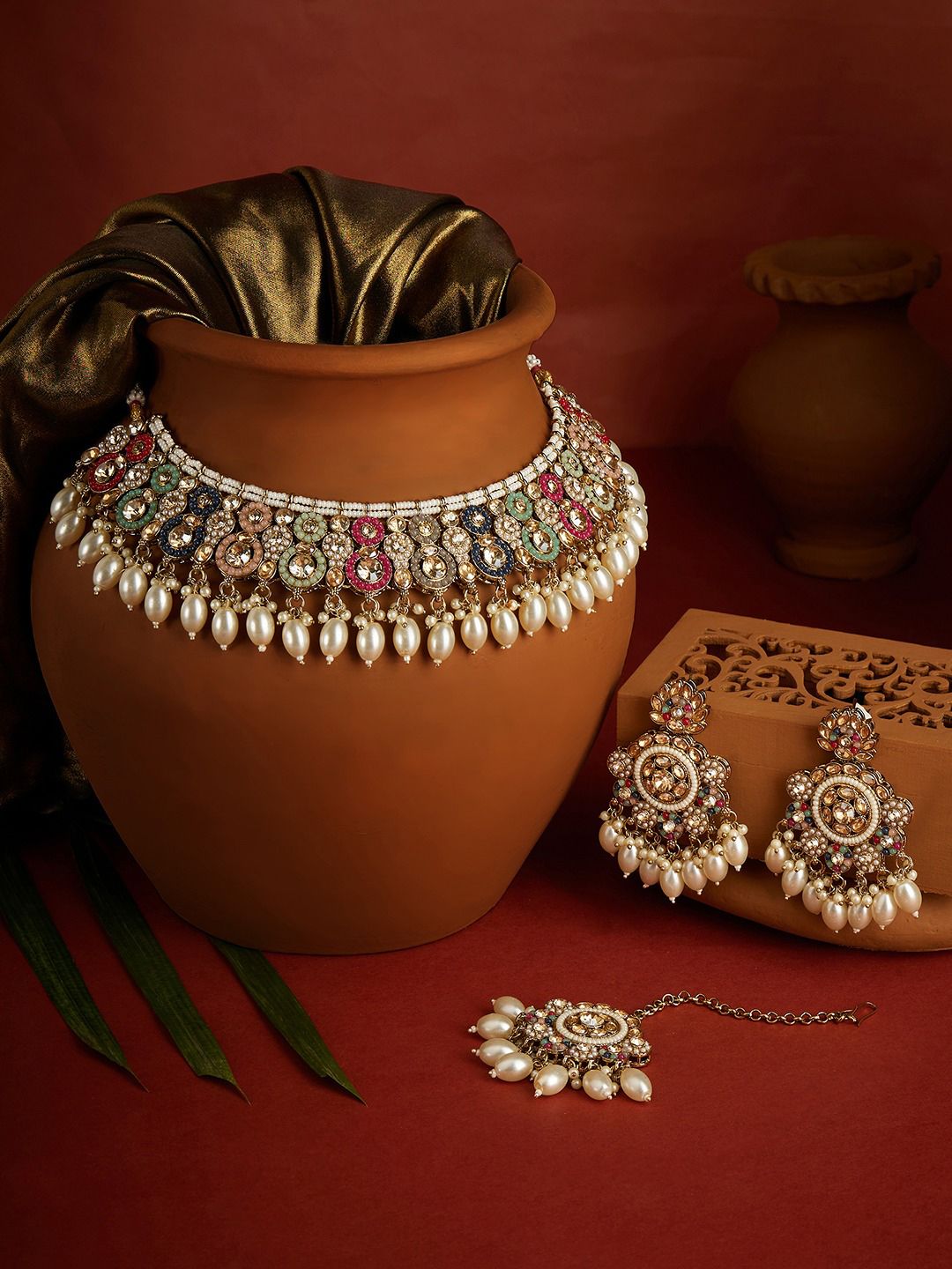 Zaveri Pearls Gold-Plated Stones-Studded & Pearls Beaded Jewellery Set Myntra sale