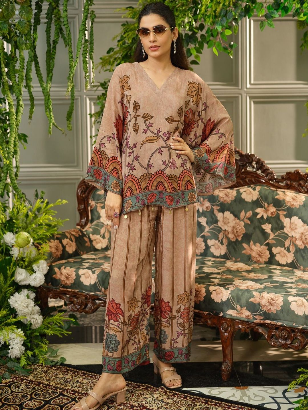 Sangria Women Beige Floral Printed Co-Ord Set Myntra sale