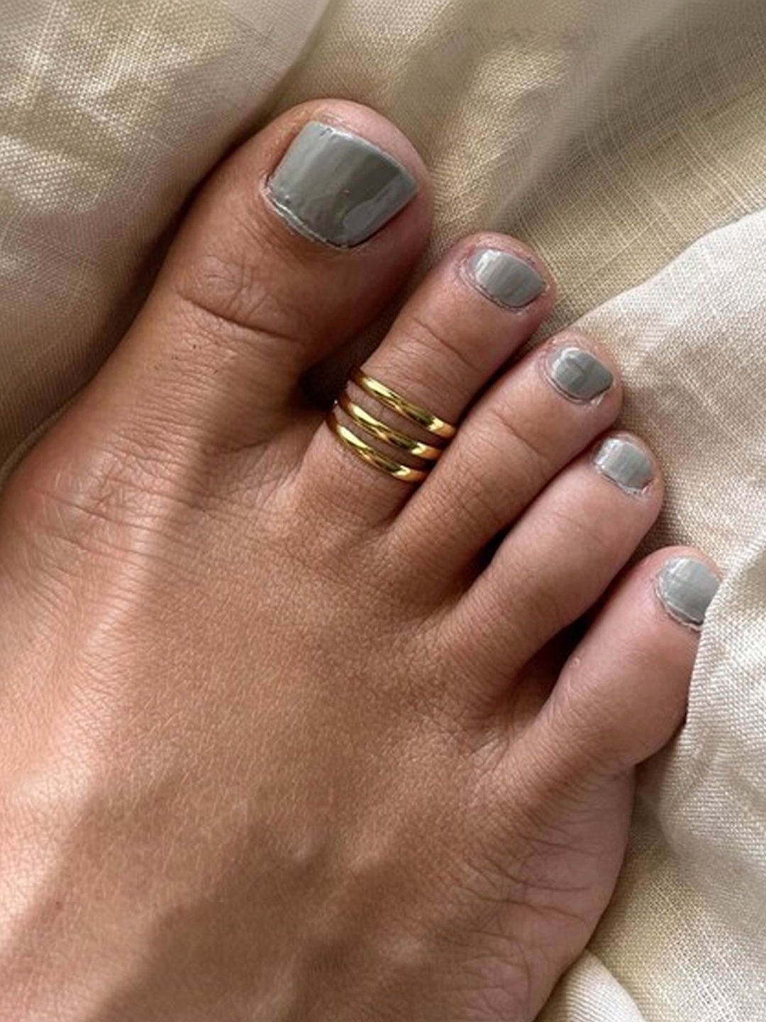 Sangria Handcrafted Toe Rings Myntra sale