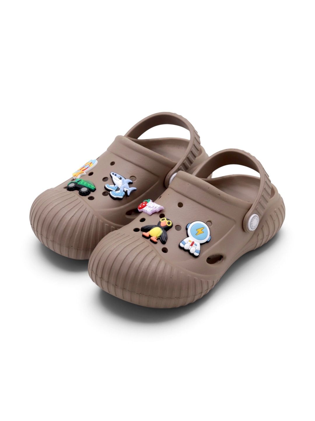 Red Tape Unisex Kids Embellished Clogs Myntra sale