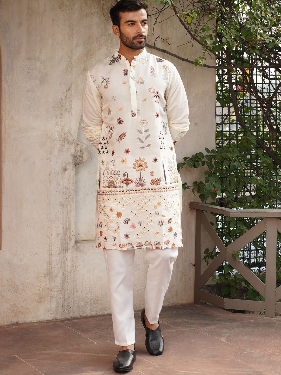 Jompers Men Floral Embroidered Republic Day Kurta with Pyjama Myntra sale