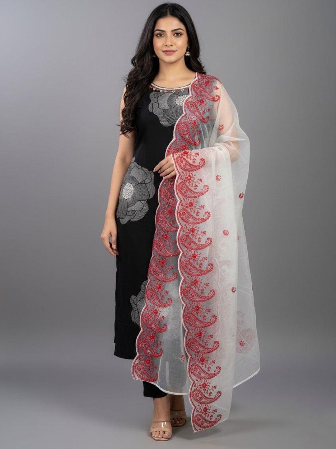 Sangria Sangria Paisley Embroidered Dupatta with Scalloped Border Myntra sale