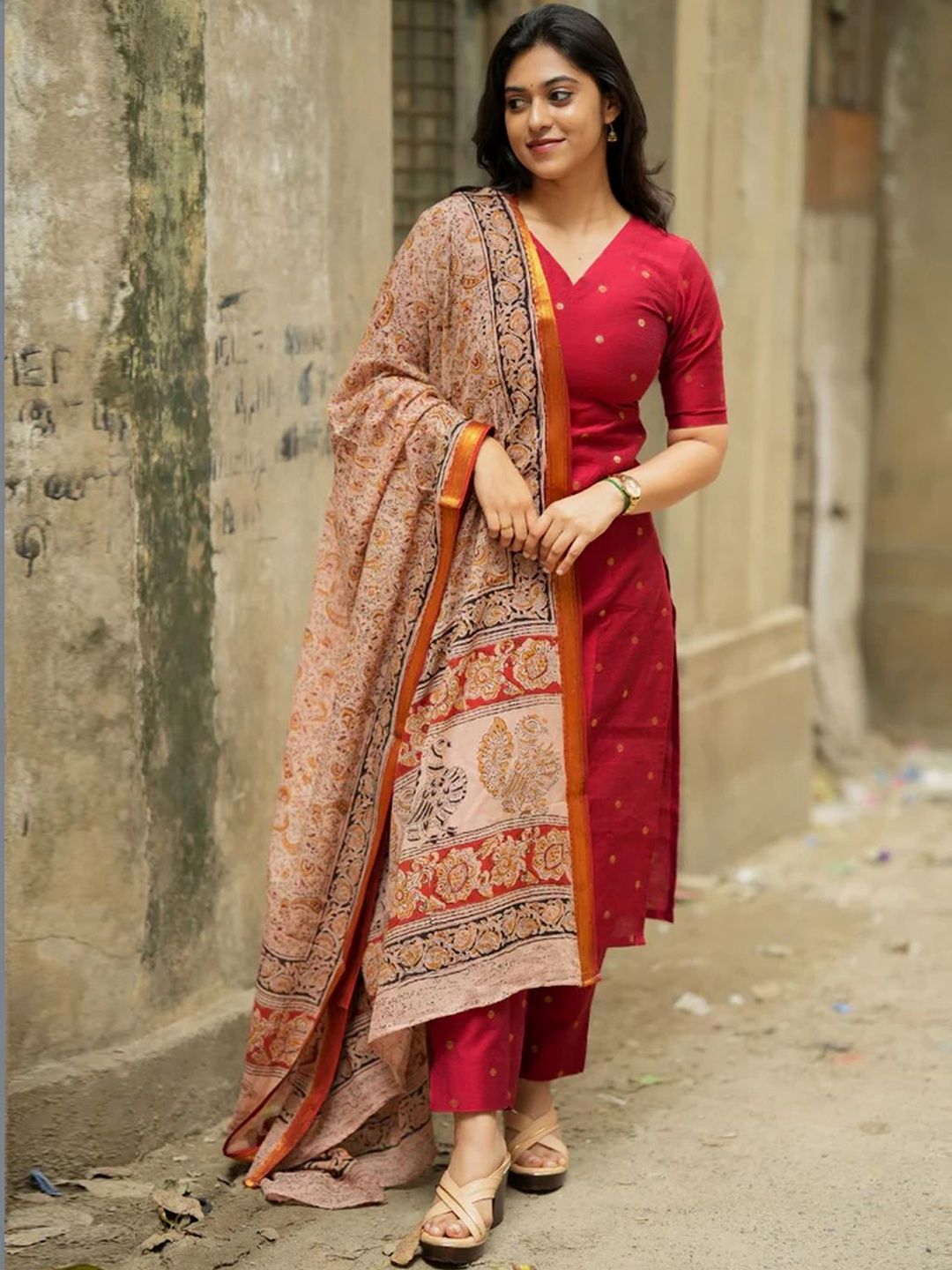 GoSriKi Women Ethnic Motifs Printed Regular Kurta with Trousers & With Dupatta Myntra sale