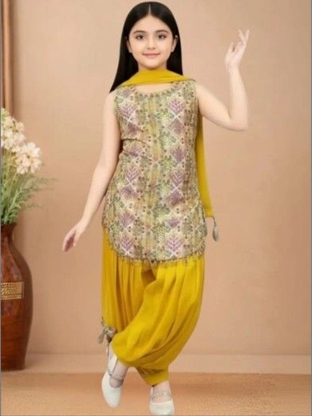 SUNCITY FASHION MART Girls Ethnic Motifs Printed Regular Pure Cotton Kurti with Patiala & Wi Myntra sale