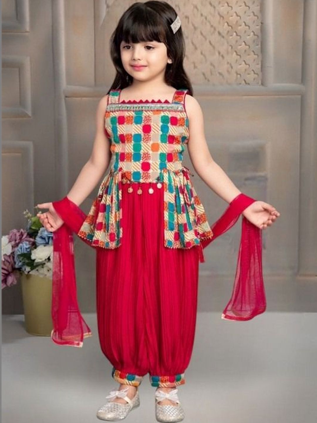 SUNCITY FASHION MART Girls Printed Tiered Kurta with Patiala & With Dupatta Myntra sale