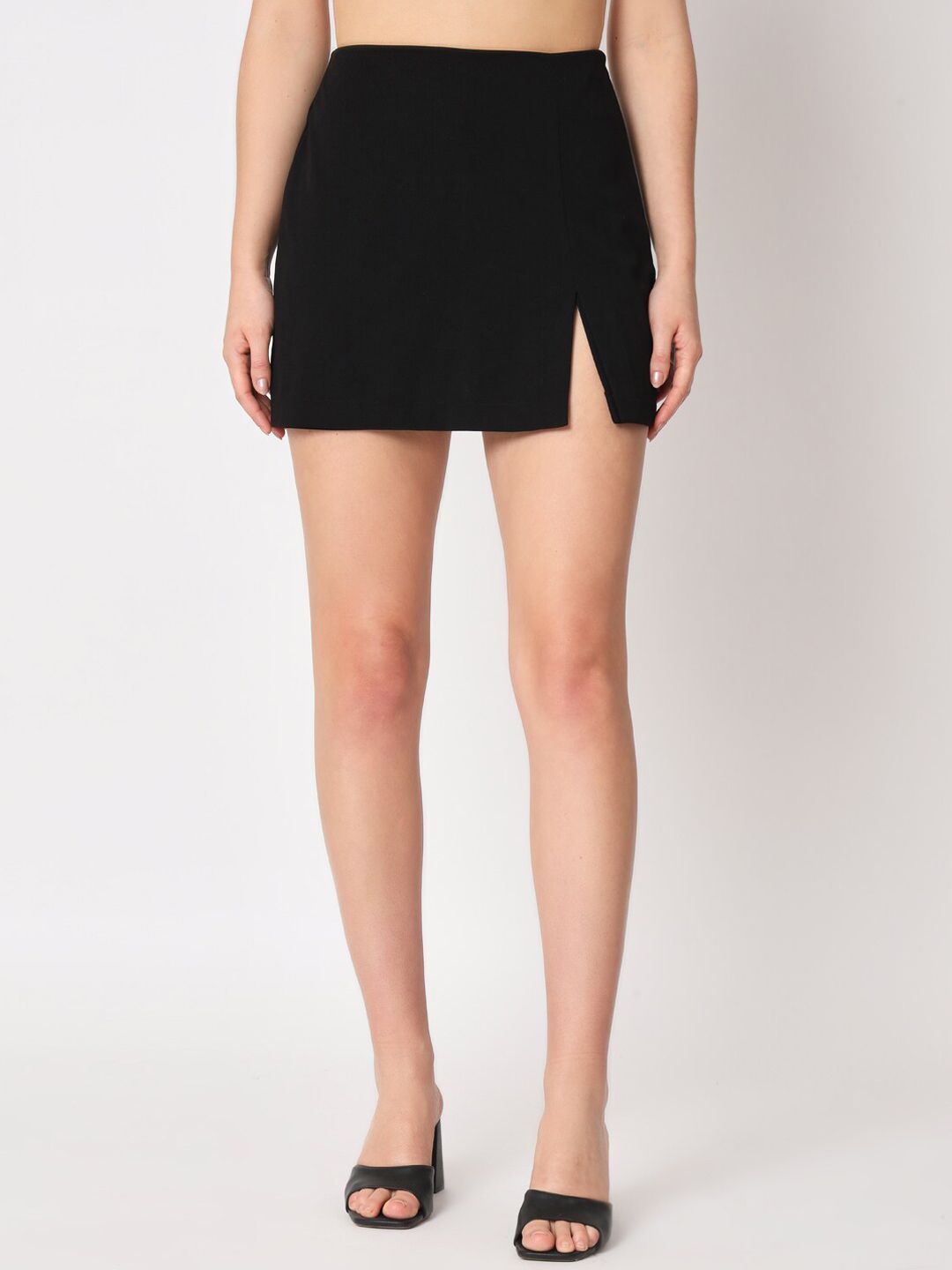Zastraa Black Side Slit Scuba Mini Skorts Myntra sale