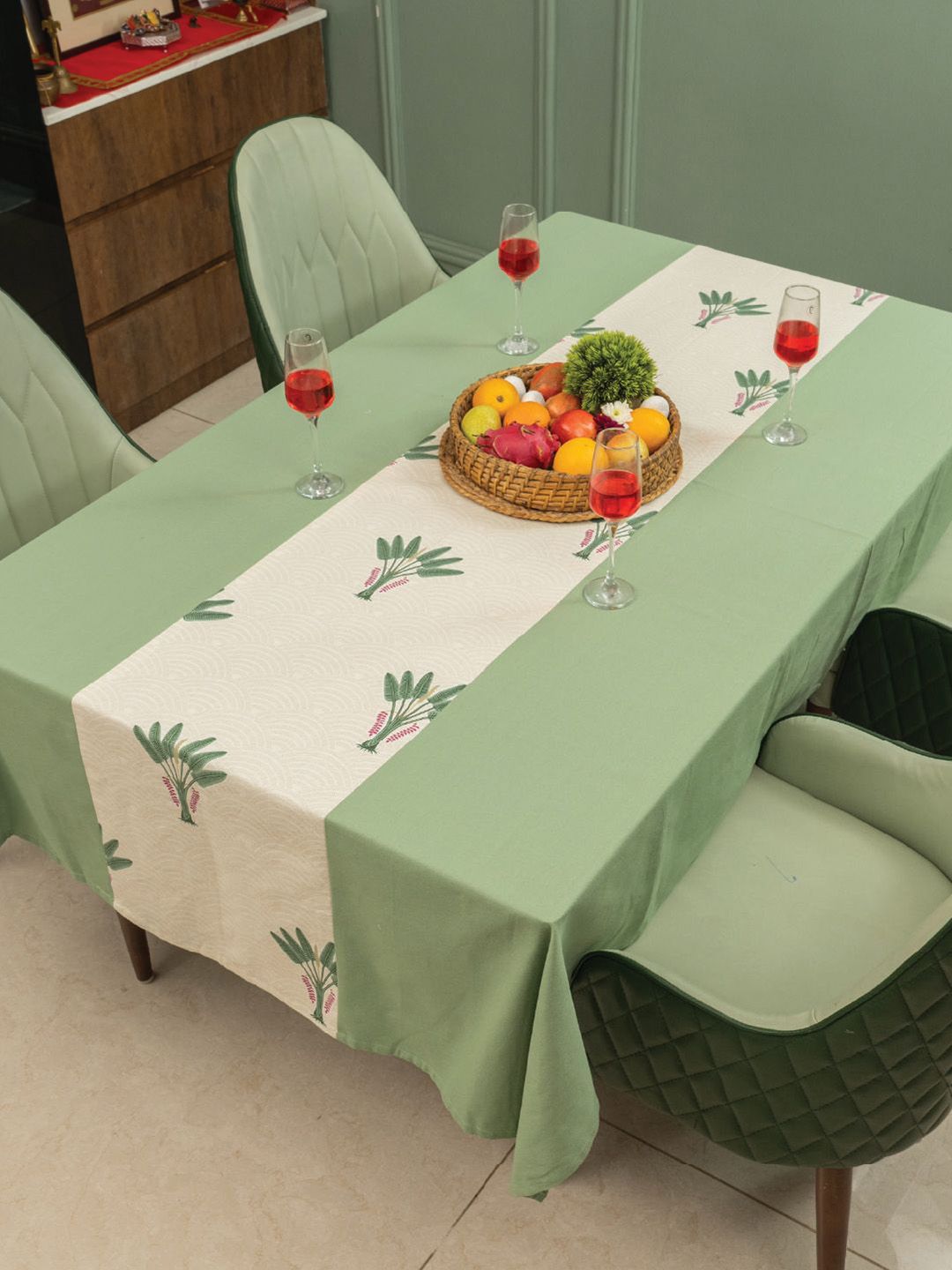 URBAN SPACE Green & White Floral Anti-Slip Cotton 4-Seater Table Cover Myntra sale
