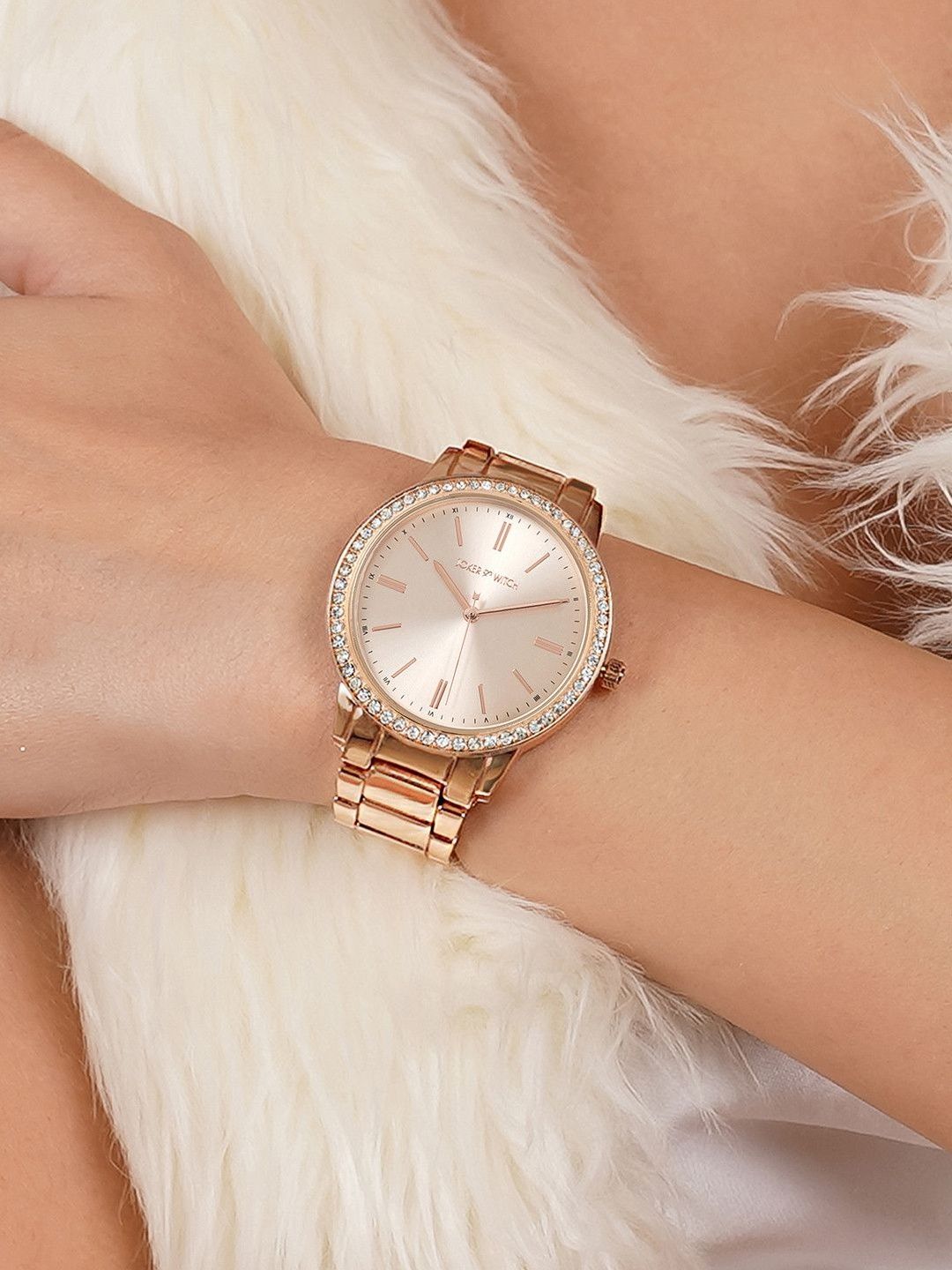 JOKER & WITCH Women Rose Gold-Toned Dial&Rose Gold Toned Steel Straps WatchAMWW483 Myntra sale