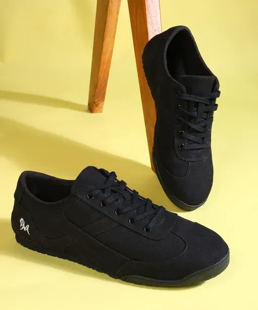 Neeman's Everyday Sneakers (Black)