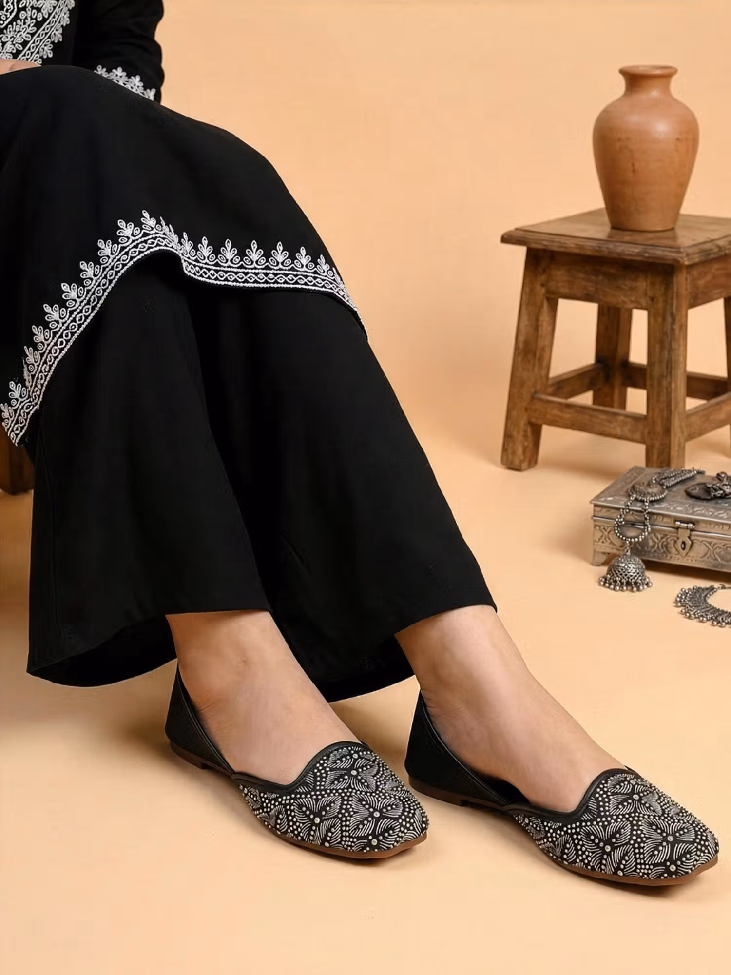 Women Ethnic Mojaris with Soft Insole Nykaa Fashion sale