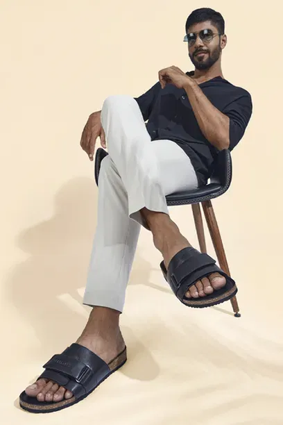 Neeman's Comfort Slides (Black)