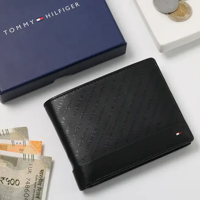 FNP Tommy Hilfiger Classic Mens Leather Wallet