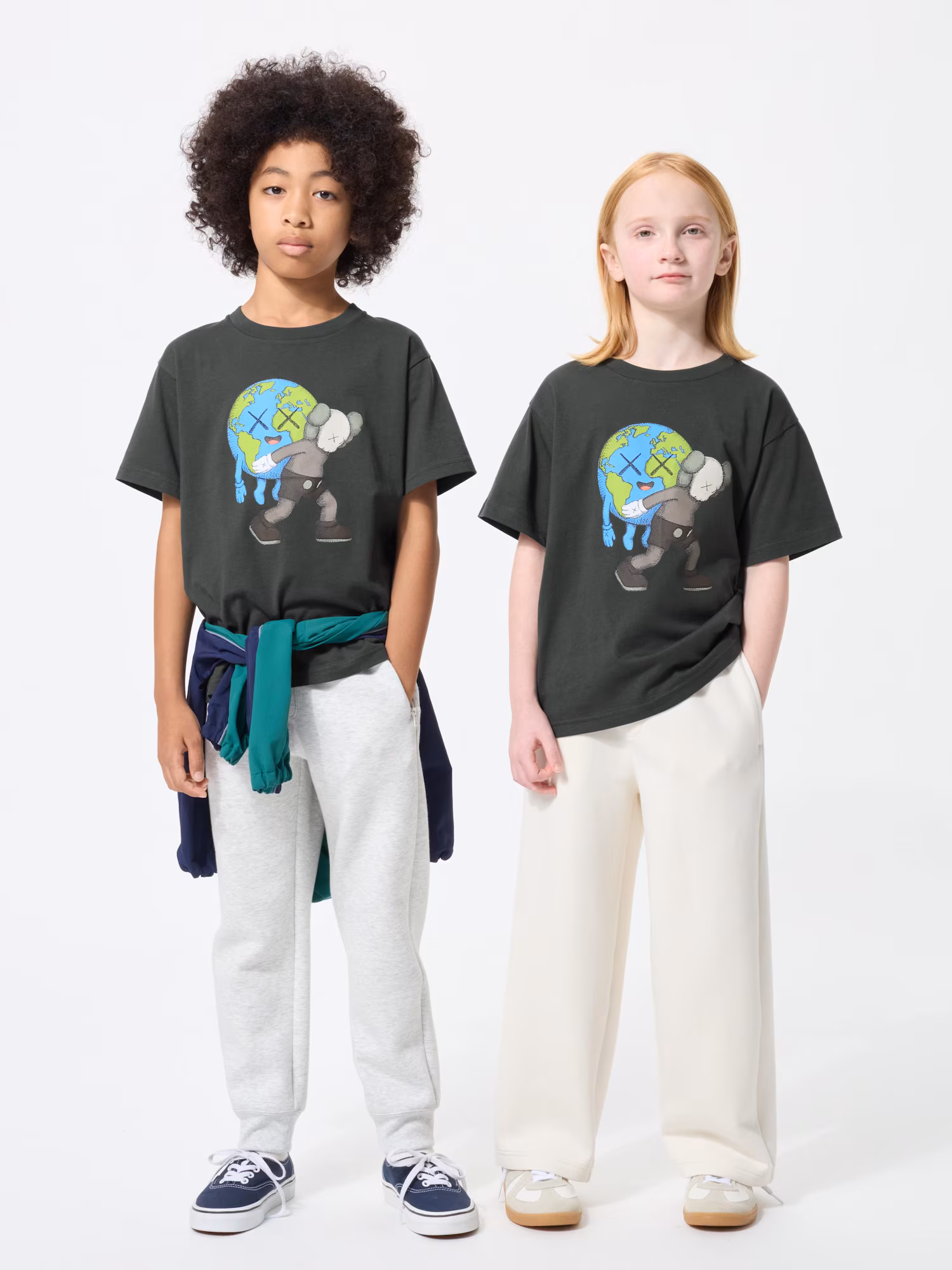 KIDS KAWS UNIVERSE UT (Graphic T-Shirt) Uniqlo sale